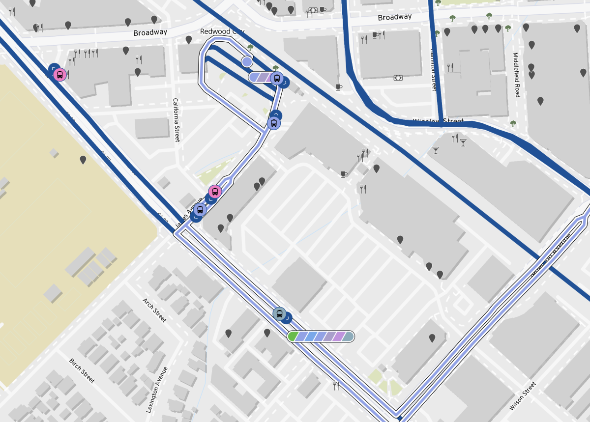 Screenshot of bus map show route lines, bus positions, and amenities